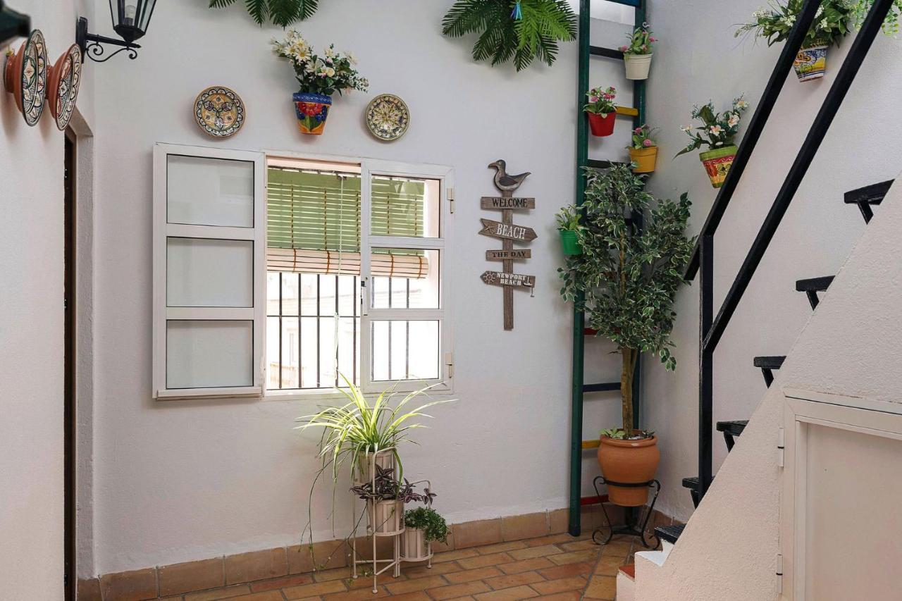 Hostal Colon Cadiz Exterior photo
